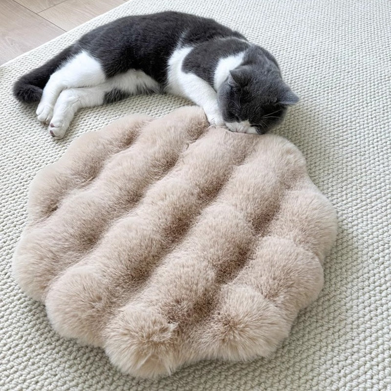 Plush Round Pet Sleeping Mat for Cats & Small Pets